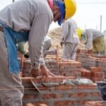 El costo de la construcción subió 2,1% en julio, según el Indec.