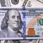 El dólar abre la semana en alza en todos los segmentos